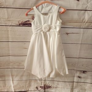 David's Bridal, size 6, ivory flower girl dress